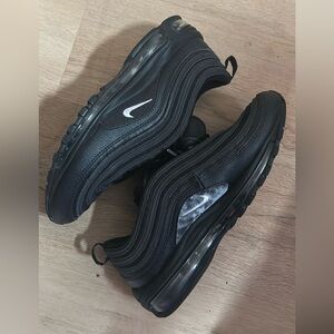 Men 10” Black Air Max 97’
